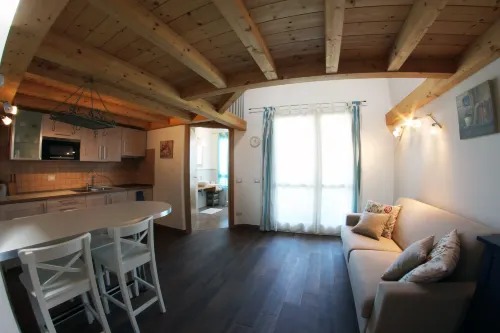 Bombyx Inn - Bed and Breakfasts