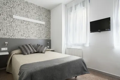 Residencia Universitaria Resa Blas de Otero Hotels in 