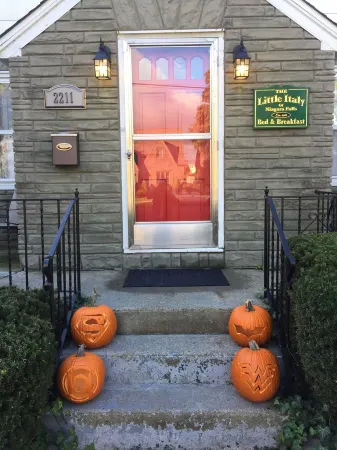 The Little Italy of Niagara Falls Bed & Breakfast Отели рядом с достопримечательностью «Водопады Бридал Вейл»