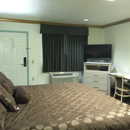 Scottish Inn and Suites NRG Park/Texas Medical Center - Houston Отели рядом с достопримечательностью «Стадион «NRG Астродом»»