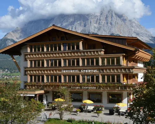 Sporthotel Zugspitze Hotels in Lermoos
