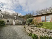 Bron Heulog Cottage Hotels near Market Square Shopping Centre