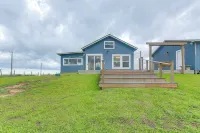 Seabreeze Retreat Waterfront Home Near Sargent - Wi-Fi