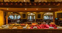 Rosarito Beach Hotel - breakfast