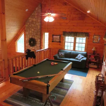 Adventurewood Luxury Log Cabin - Hot Tub, Fireplace, Pool Table