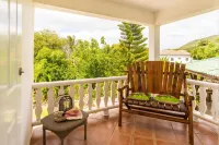 The Vintage Sanctuary - 3 mins drive to the beach!