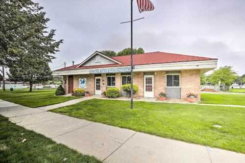 Modern Grand Haven Condo - Steps to Downtown!