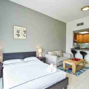 Eddie - Comfortable Spacious Studio Rooms