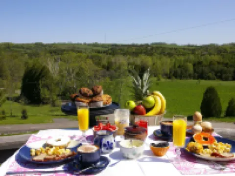 Our Valley View Bed & Breakfast Hotels in Clarington