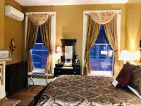 Symphony Hotel & Restaurant