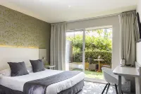 Le Carré d'Alethius Logis Hôtel Restaurant Hotels in Charmes-sur-Rhône