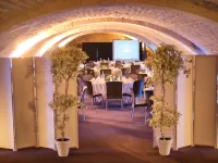 Les Chambres de l'Abbaye Hotels in Saintes