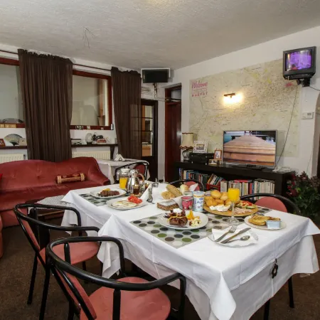 Halvat Guesthouse