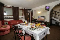 Halvat Guesthouse فنادق في ستاري غراد