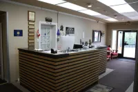 Chinook Inn Hotels in Rocky Mountain House