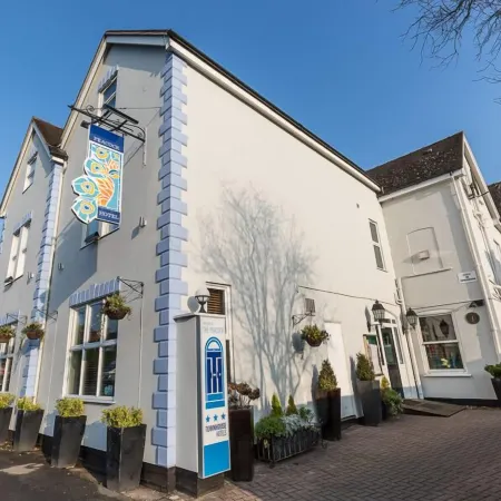 The Peacock Townhouse Hotel Kenilworth - Warwick Отели рядом с достопримечательностью «Бизнес-парк Stoneleigh Park»