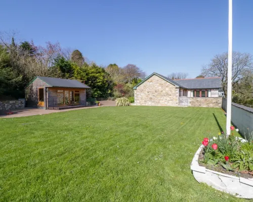 Kingcup Cottage Hotels in Saint Columb