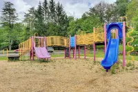 'a Time to Remember' Home in Tobyhanna w/ Pool! - parking