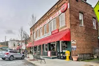 Walk to Dining Saluda Main Street Retreat! - 3 stjerner