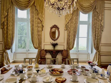 Chateau la Bainerie Отели в г. Эшмире