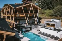 Glemm by Avenida Incl Joker Card - Pool