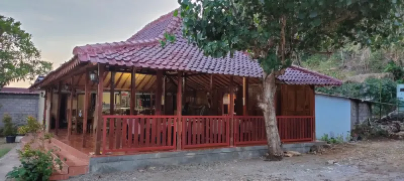 Limasan Mbah Darmo Hotel dekat Pantai Indrayanti