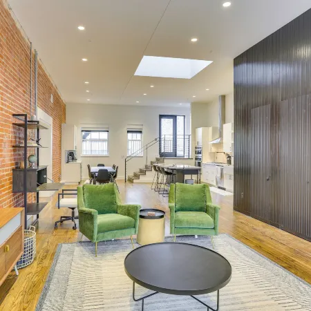 Downtown Omaha Getaway w/ Deck & Gas Grill!