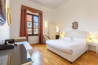 Relais Hotel Centrale Dimora Storica Hotel in zona Loggia del Bigallo