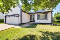 Spacious Olathe Home w/ Fireplace: Near Parks! - 3 stjerner