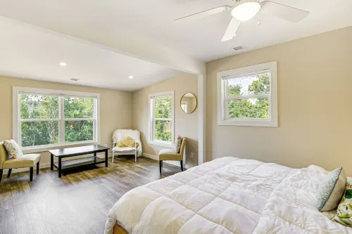 Waterfront Escape in Cub Run w/ Deck & Hot Tub! - 3 tähden