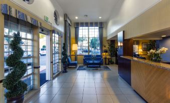 Ramada by Wyndham Costa Mesa/Newport Beach