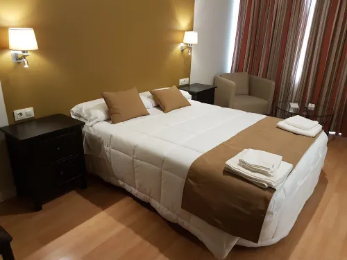Hotel Moya فنادق في Casatejada