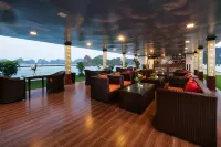 Mon Cheri Cruises Hoteles en Ha Long