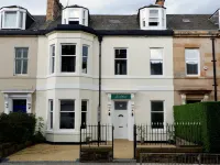 4 Friends House Hotels near Leith