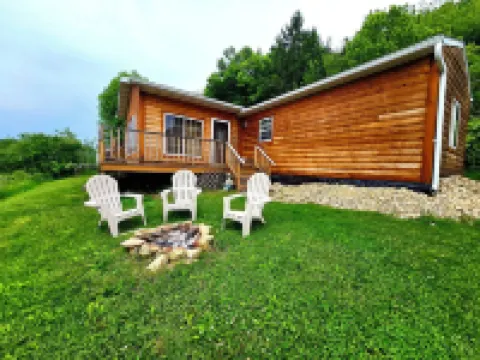 Beaver Cabin Hotels in Allamakee County