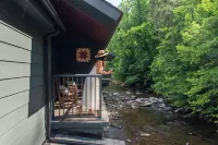 Historic Rocky Waters Inn, A Small Luxury Hotel - Romantic
