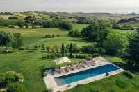 Il Castello di Tassara Hotels in Travo