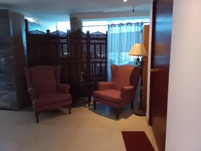 Habitacion disponible en centro de Monterrey Các khách sạn ở 