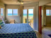 Oceanfront condo with patio, pool/pet friendly