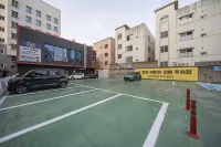 Daegu Dongseongro Hotel AU - Motels