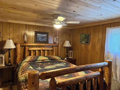 Cozy cabin on 4 wheeler road Close to Cherry Springs and Pa Grand Canyon