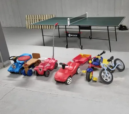 Friesischer Hof, Ferienwohnungen Mit Indoor Spielplatz, Kostenfreien Parkplatz Und W-Lan Отели в г. Рехтзупвег