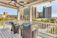 Walk to Ocean: Myrtle Beach House w/ Hot Tub! - parking