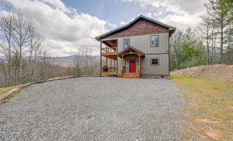 Smoky Mountain Cabin Rental Game Room, Fire Pit!