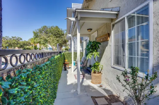 Super Walkable! Historic Home in Dtwn Long Beach