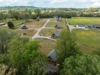 HOT TUB~Dog Friendly Cabin~Fishing~River boat ramp~20 Min to Lake Cumberland