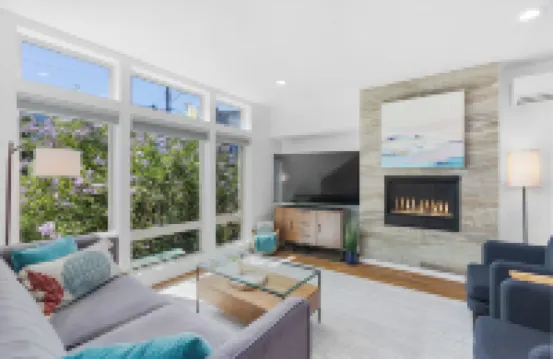 Golden Gardens Getaway-Walk to Beach & Waterfront