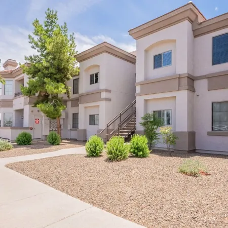 Resort living in the Sun!