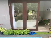 Bungalow Zio Các khách sạn ở Landasan Ulin Utara
