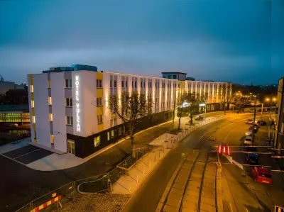 Vulcan Hotel Các khách sạn gần Blonia Square